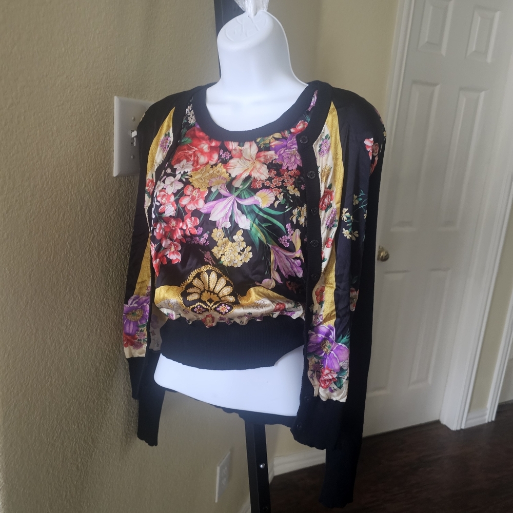 Dolce & Gabbana 2pc Floral  Patterned Sweater Set Size 38
